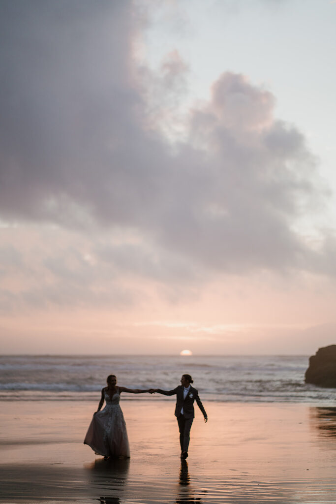 Oregon beach elopement couple portraits at blue hour