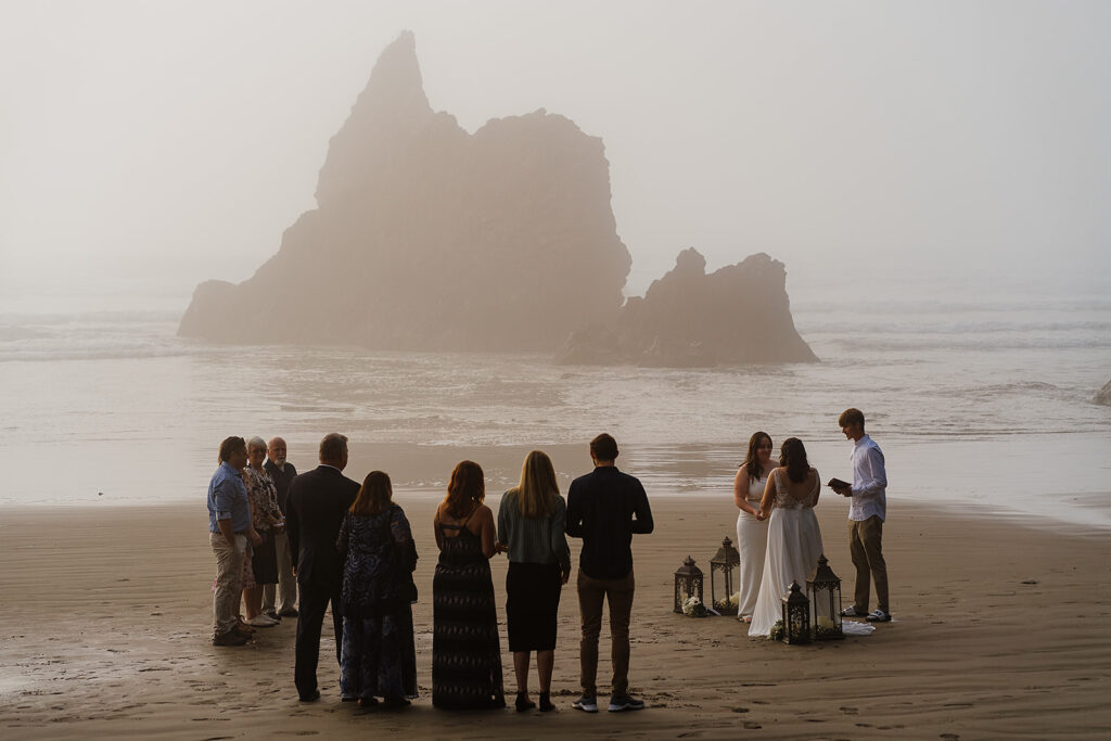 A beach micro wedding on the Oregon Coast