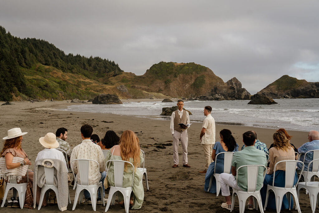 An Oregon micro wedding ceremony on Lone Ranch Beach in Brookings