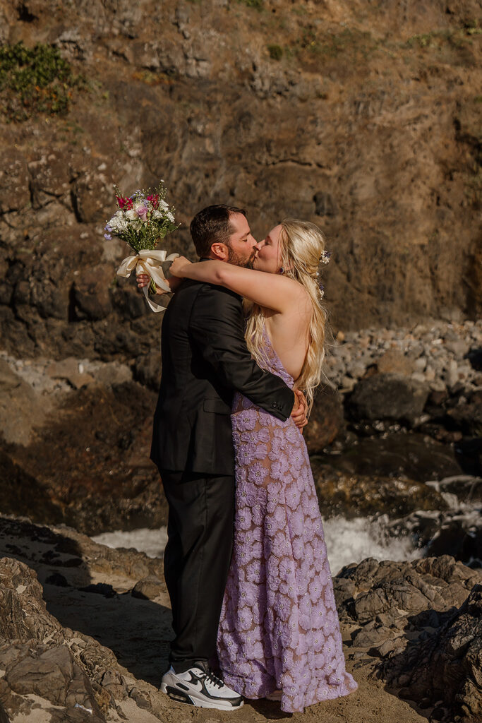 Private vows for an elopement in Oregon at Cape Perpetua