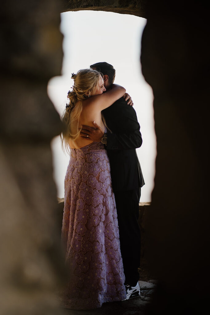 Oregon elopement couples portraits at Thor's Well