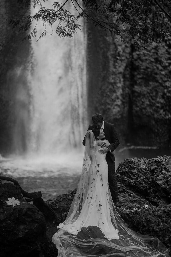 Waterfall elopement photos at Wahclella Falls