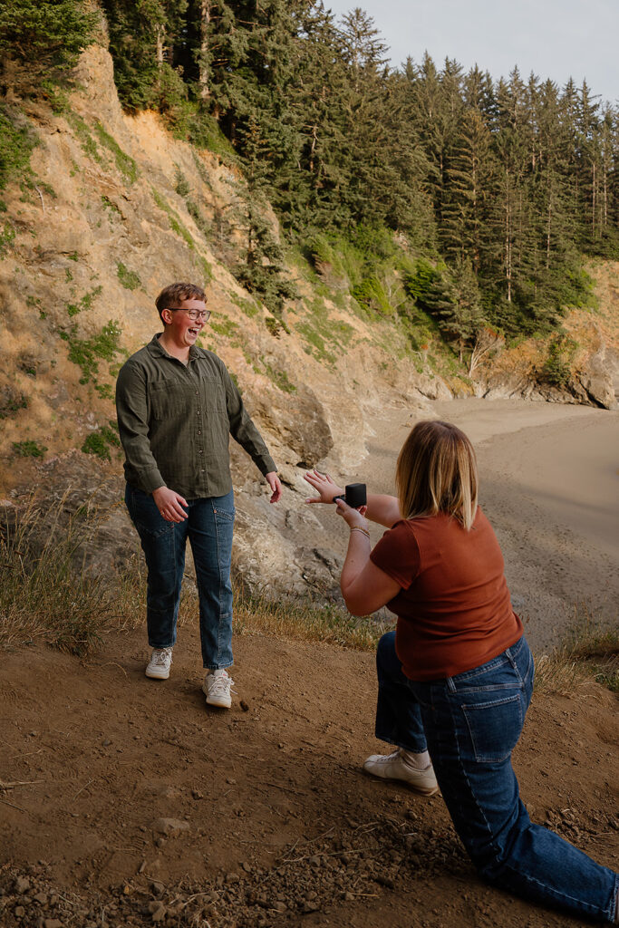 A surprise proposal at Secret Beach on the Oregon Coast