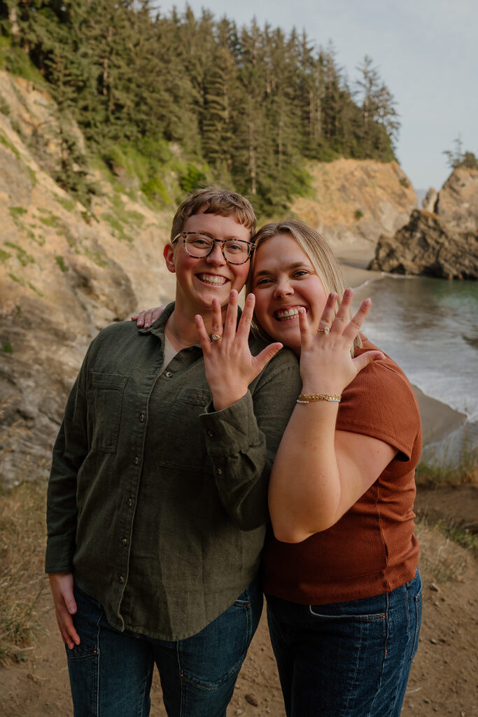 A surprise proposal at Secret Beach on the Oregon Coast