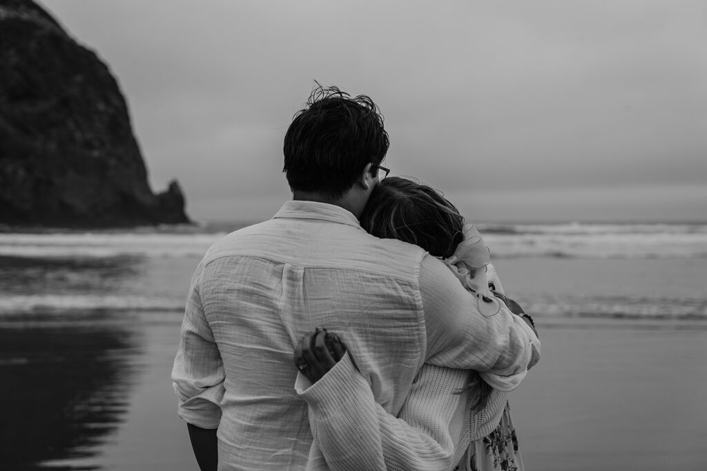 Cannon Beach couple's photoshoot