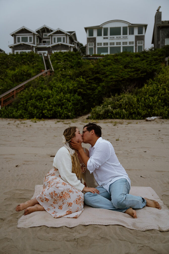 Beach engagement photo ideas
