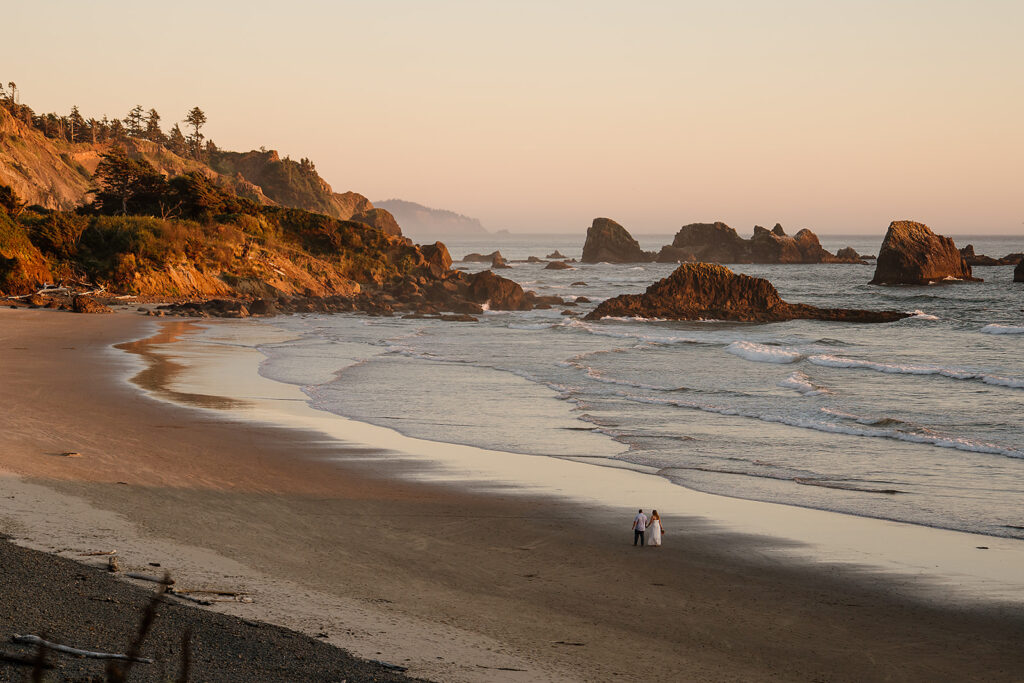 Cannon Beach honeymoon couples photo session