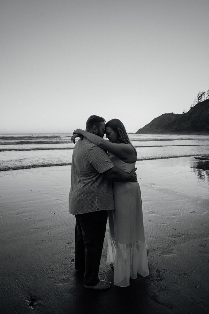 Cannon Beach honeymoon couples photo session