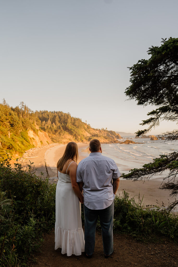 Cannon Beach honeymoon couples photo session