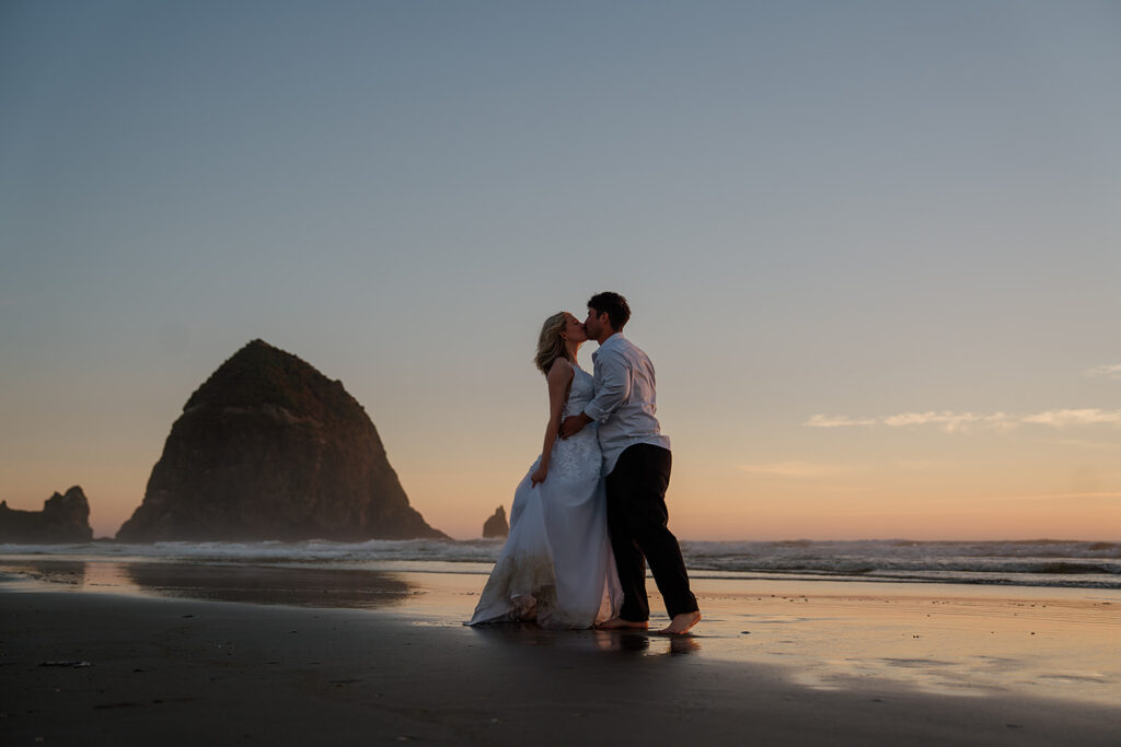 Sunset beach wedding photos on the Oregon Coast