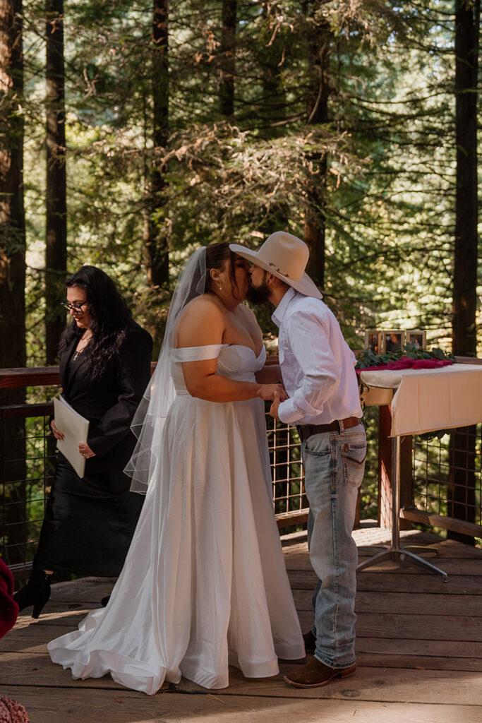 Intimate Hoyt Arboretum wedding on the Redwood Deck