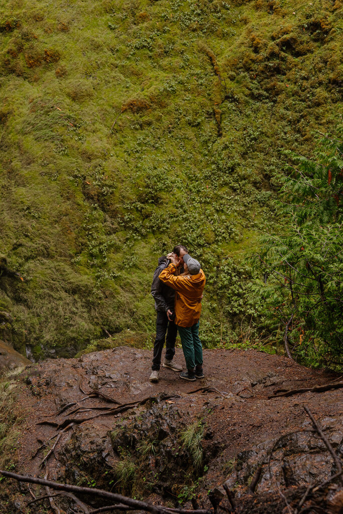 Surprise proposal at an iconic Washington waterfall