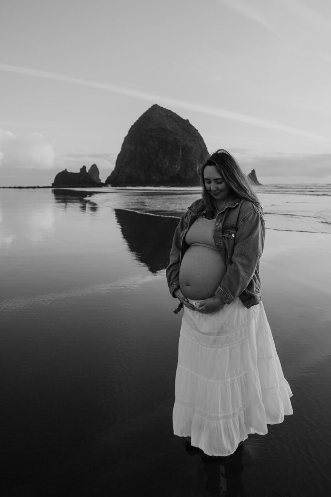 Solo beach maternity photos on the Oregon Coast