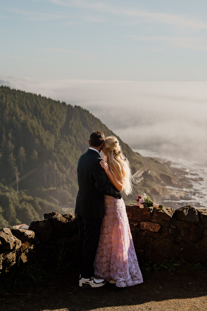 Couple getting married on the Oregon Coast at Cape Perpetua