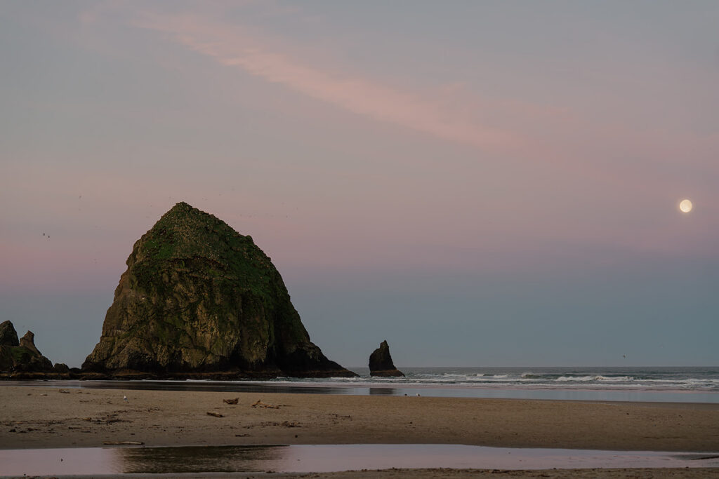 Haystack Rock, Cannon Beach at sunrise