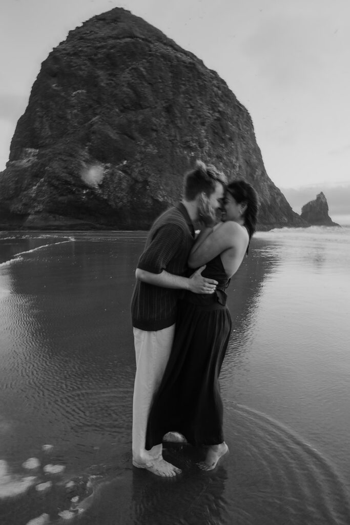 Cinematic Oregon Coast engagement photos at sunset